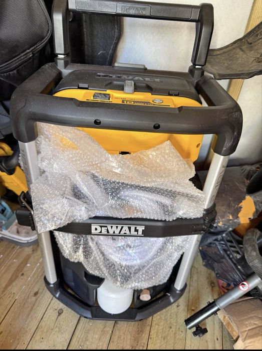 Мийка високо тиску DeWALT акумуляторна DCMPW1600N-XJ