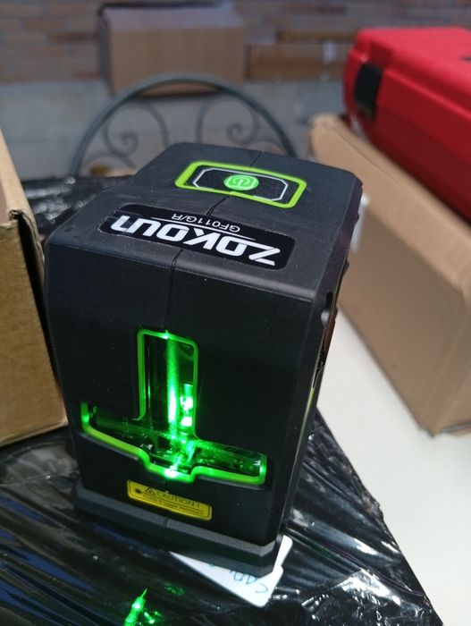 Nível laser novo