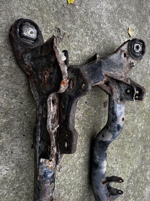 Підрамник Audi Allroad С5