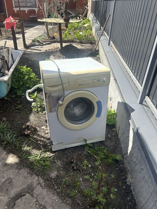 Отдам в добрі руки! Самовівіз! Має працювати , не провіряв!