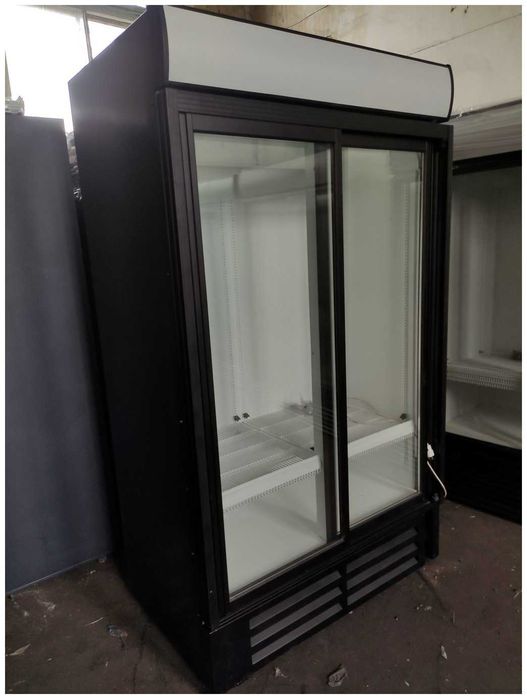 Холодильна шафа вітрина UBC SuperLarge1250 Антрацит.Стан супер.Сервіс