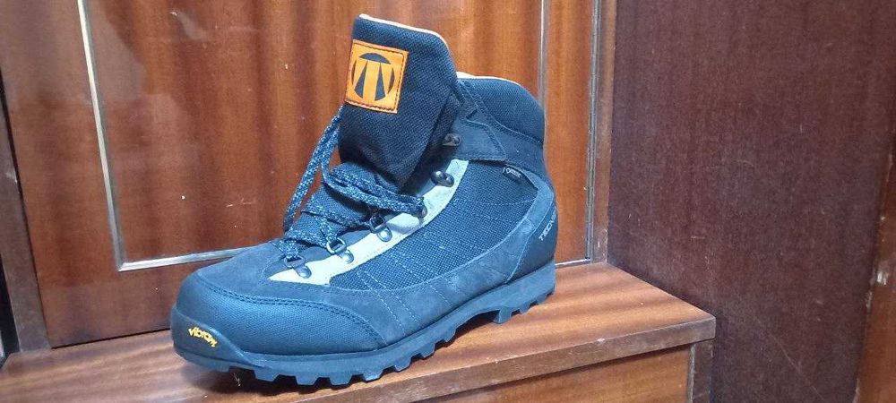 Р. 45 Мужские  треккинговые ботинки TECNICA MAKALU IV GTX Gore-Tex.