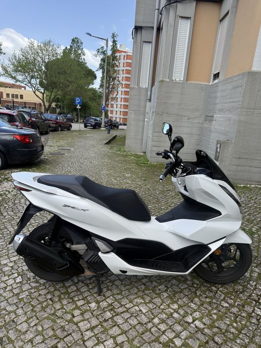 Vendo moto PCX 125 cilindradas