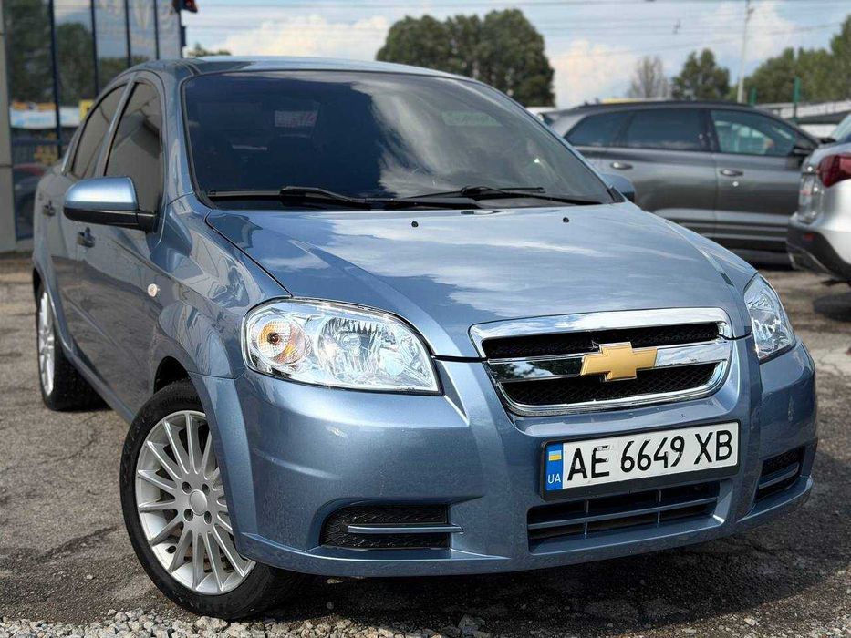 Продам Chevrolet Aveo 2006 С газом и кондером