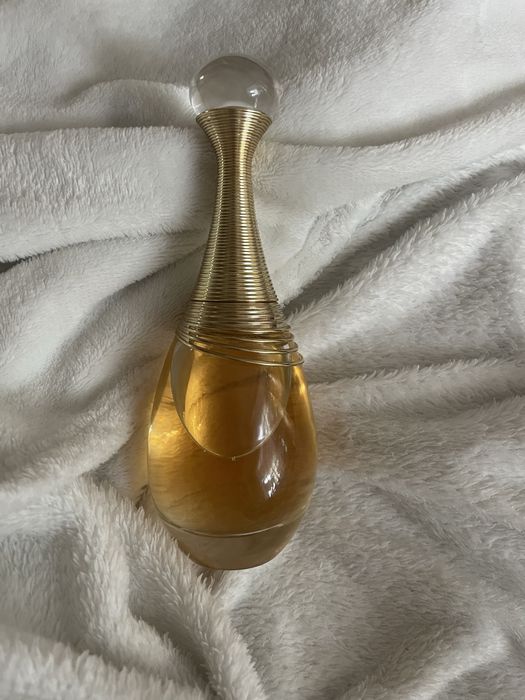 Парфуми jador.