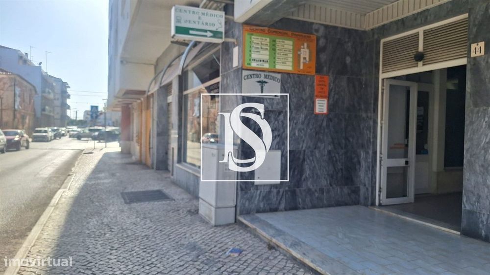 Shop in Shopping Center - Entroncamento