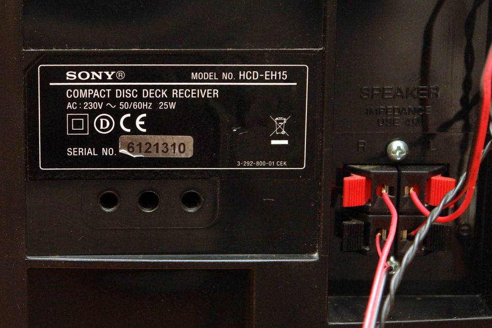 Музыкальный центр Sony CMT-EH15. Всё работает.
