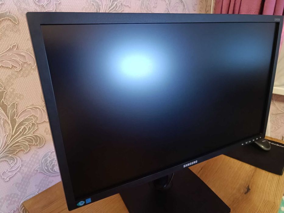 Монітор Samsung 24, FHD. Стан нового.