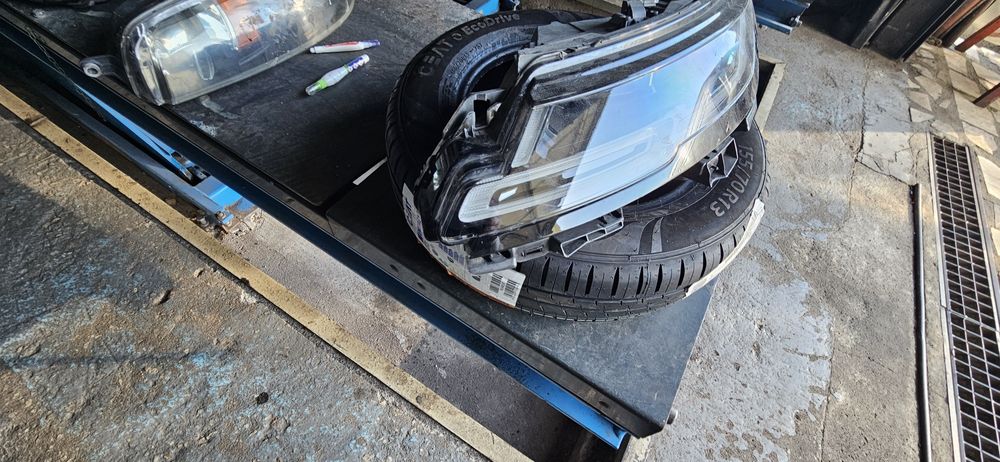 Farol lande rover  evoque