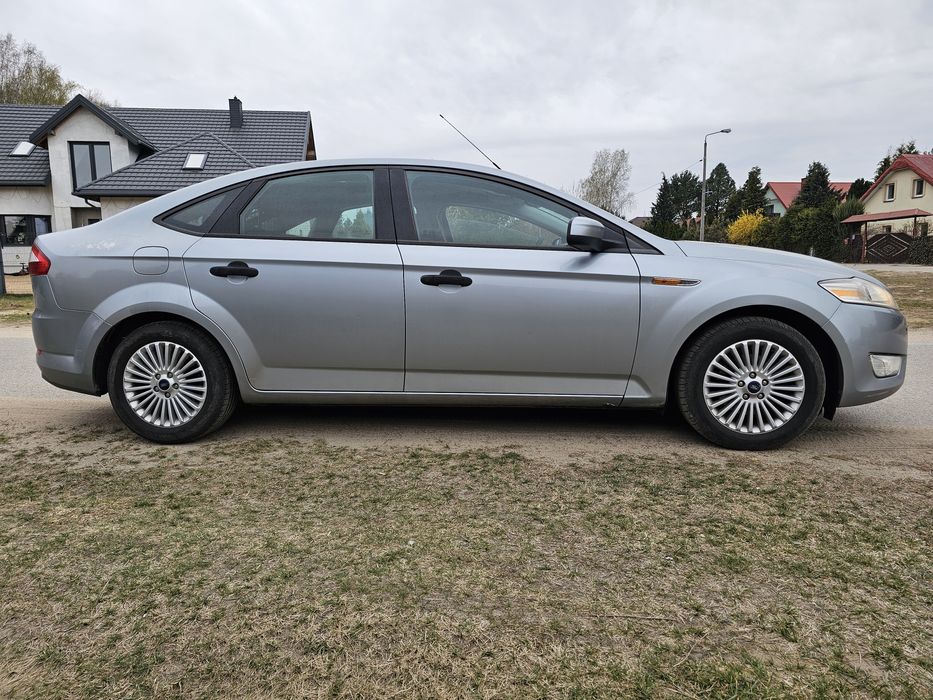 Ford mondeo 1.8tdci 2009r przebieg 220tys