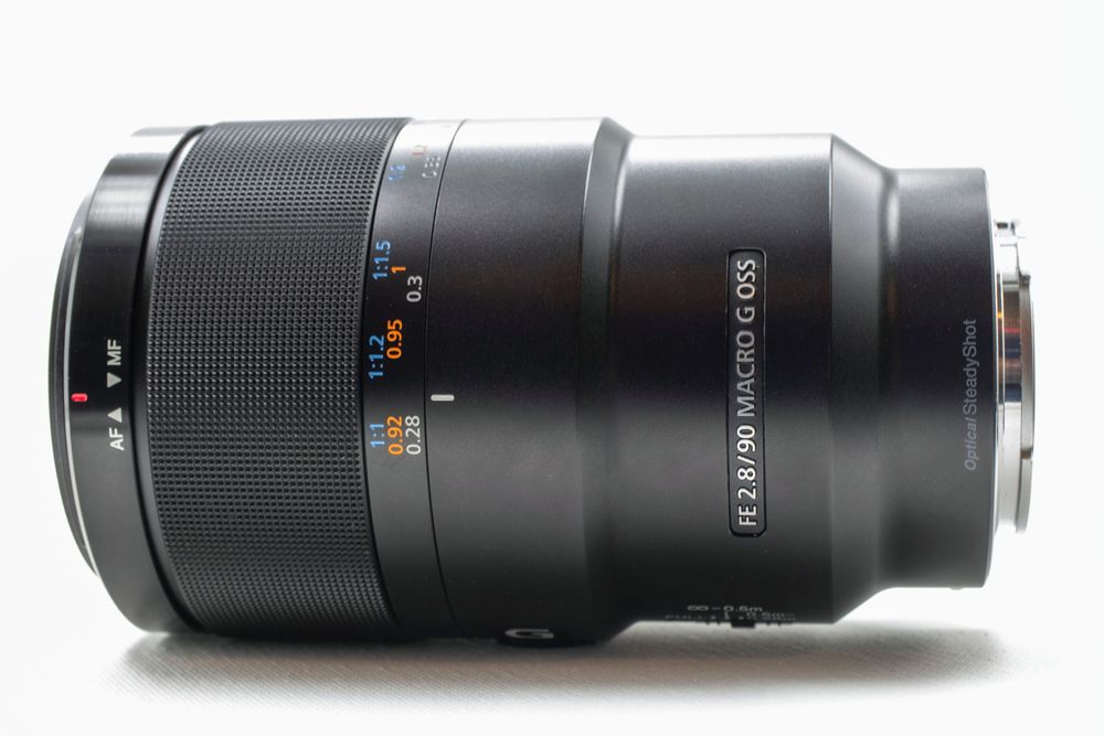 Sony 90mm Macro G OSS — Impecável | Caixa Completa