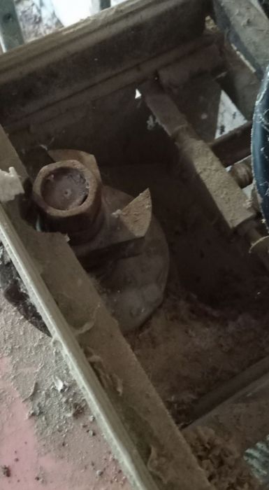 Фрезерний верстат