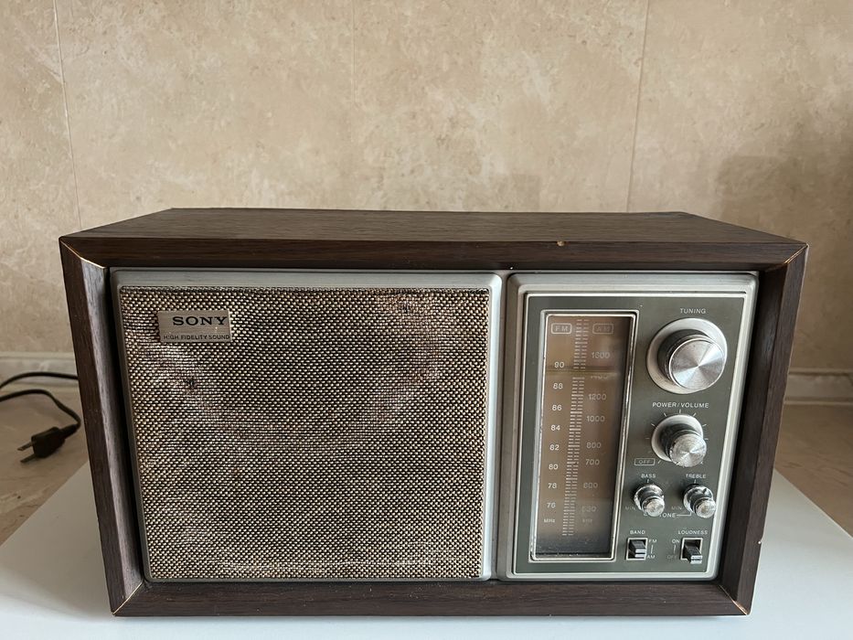 Супер ретро. AM/FM приемник Sony ICF 9250