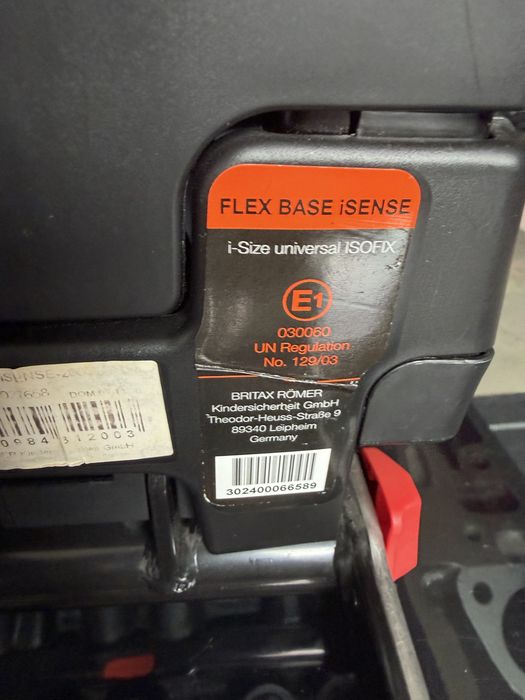 Автокрісло Britax Römer Dualfix iSense та база Flex Base iSense до 4-х років
