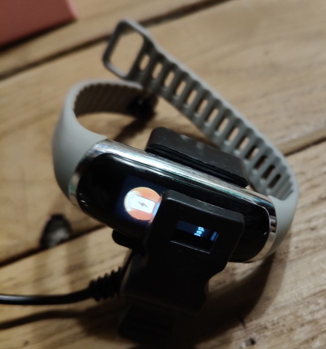 Фітнес браслет Smatt Band R 16