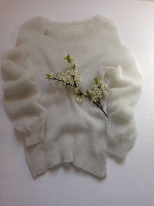 Мохеровий светр павутинка