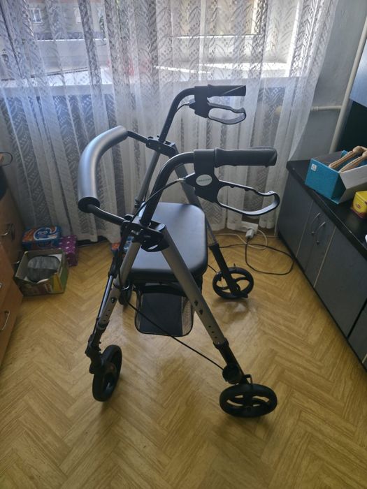 Balkonik na kółkach Timago
