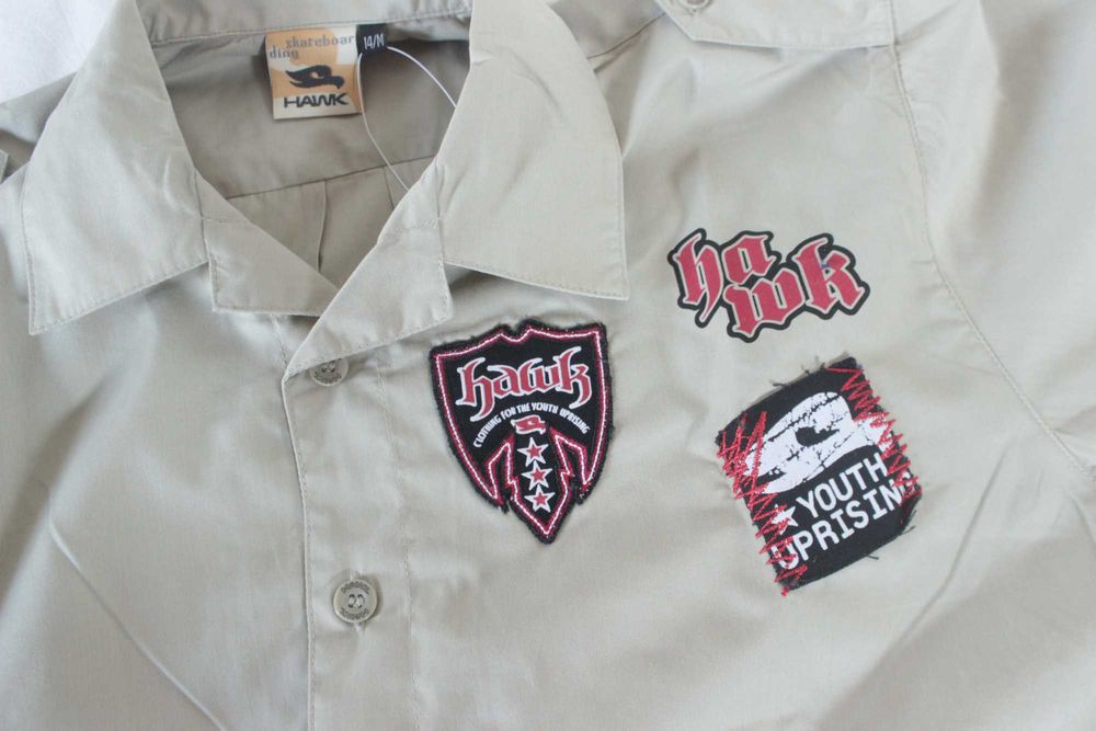 Camisa manga curta Hawk Y2k