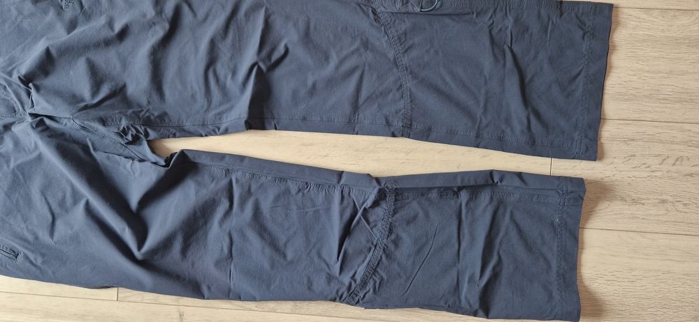 The North Face  XL.   .