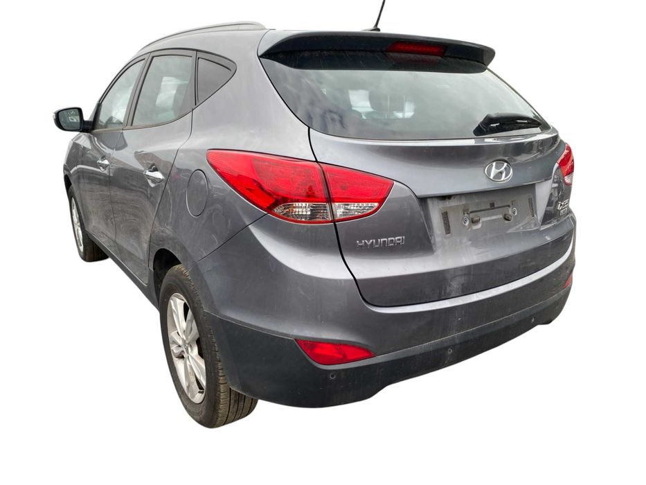 Hyundai IX35 ZAR D4FD Zderzak Przód Przedni Kompletny