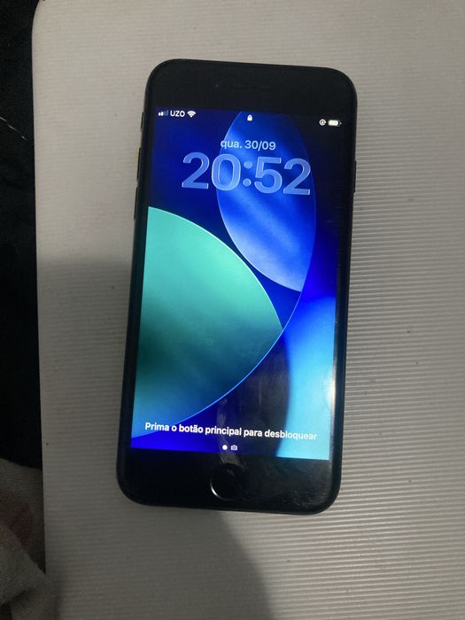 Iphone SE em bom estado