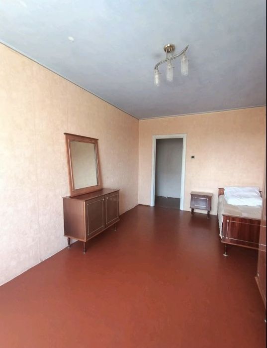 Продам 1 кімнатну квартиру проспект Миру 39( 95 квартал ).