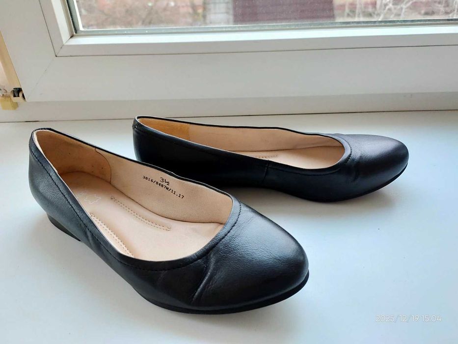 Балетки дитячі M&S р-р 35 довжина вн. устілки 23 см натуральна шкіра