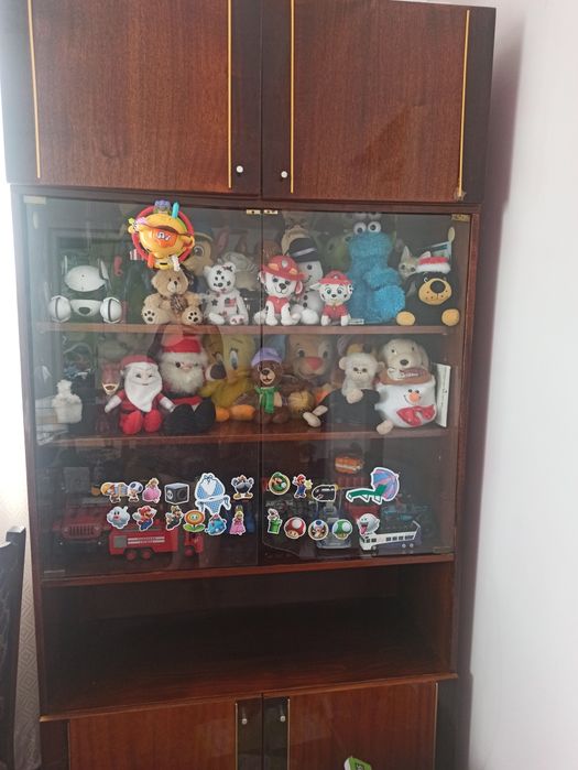 Продам шафу і два серванти