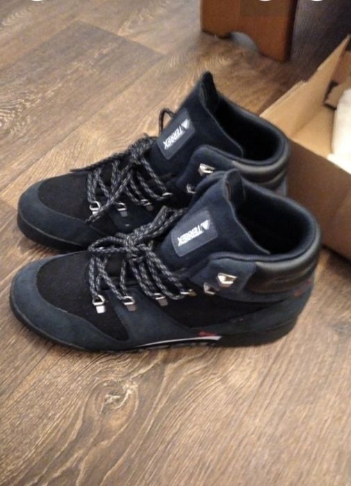Продам черевики ботинки Adidas Terrex Snowpitch ART 45