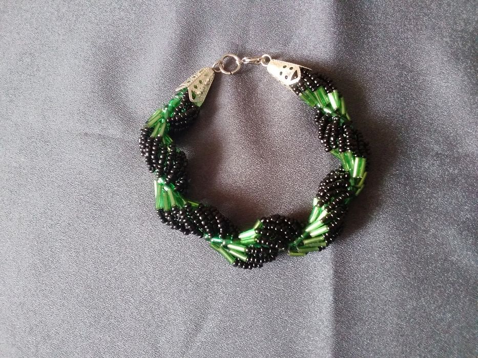 Набор из бисера.