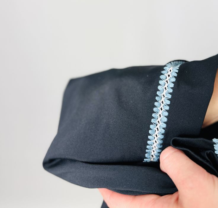 Czarne legginsy z lampasem i wysokim stanem L 40