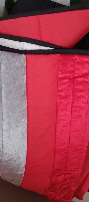 Edredom + 2 almofadas 2,58 x 2,50 m - Novo