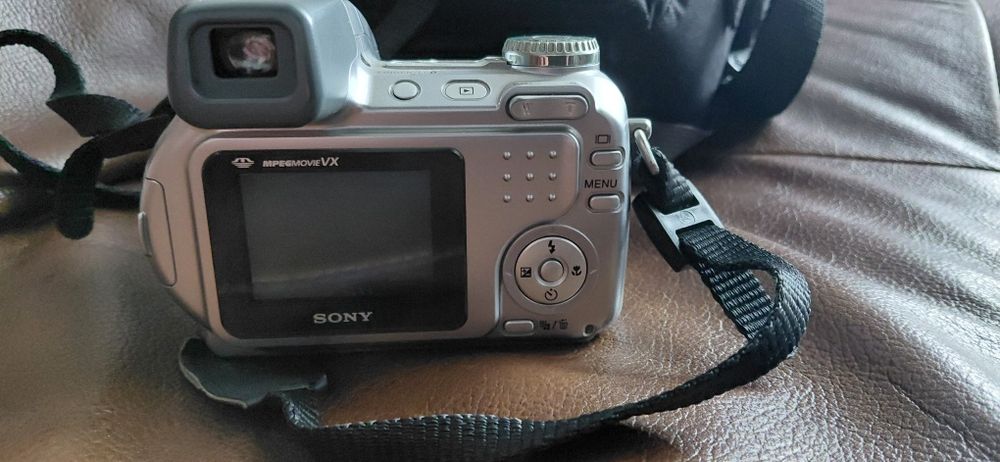 Aparat cyfrowy Sony DSC-H2