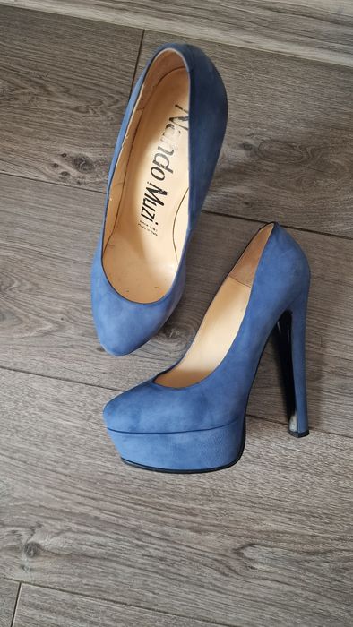 Туфлі замшеві блакитні Nando muzi