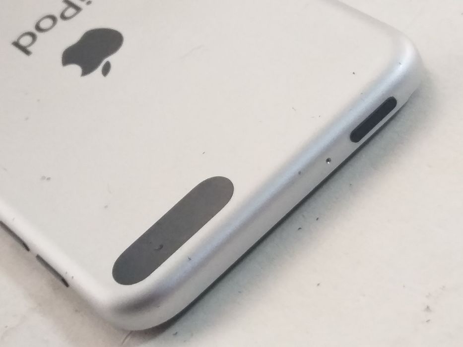 Apple iPod A1509 "16gb"