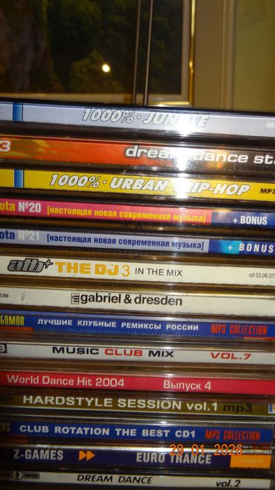 Електронна музика кінця 90-х, нульових (mp3 та CD)