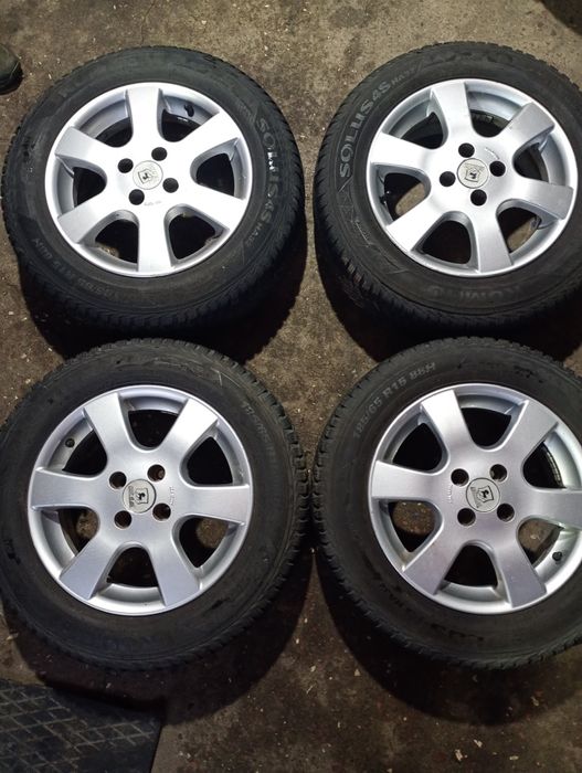 Комплект легкосплавных дисков 4*100-15 на шинах 185/65-15