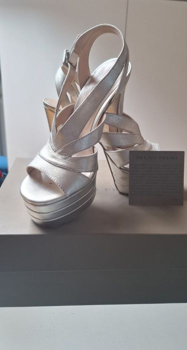 Sandálias de Festa Bruno Premi – Couro Prateado Metalizado
