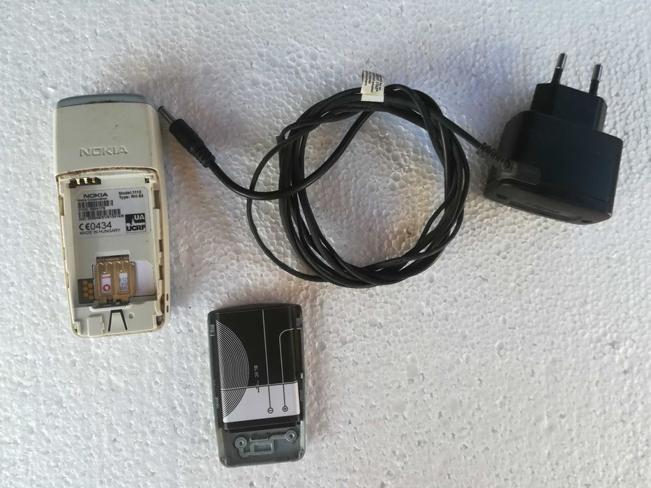 Мобильный телефон nokia 1112   rh -93 рабочий  недорого
