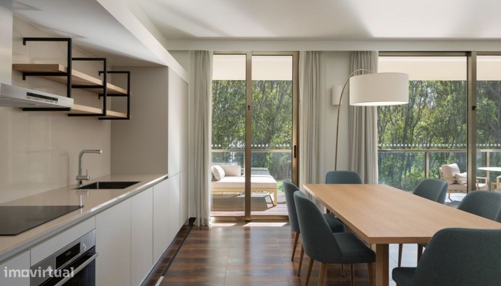 Apartamento T3 à venda em branded residence nos Salgados, Algarve