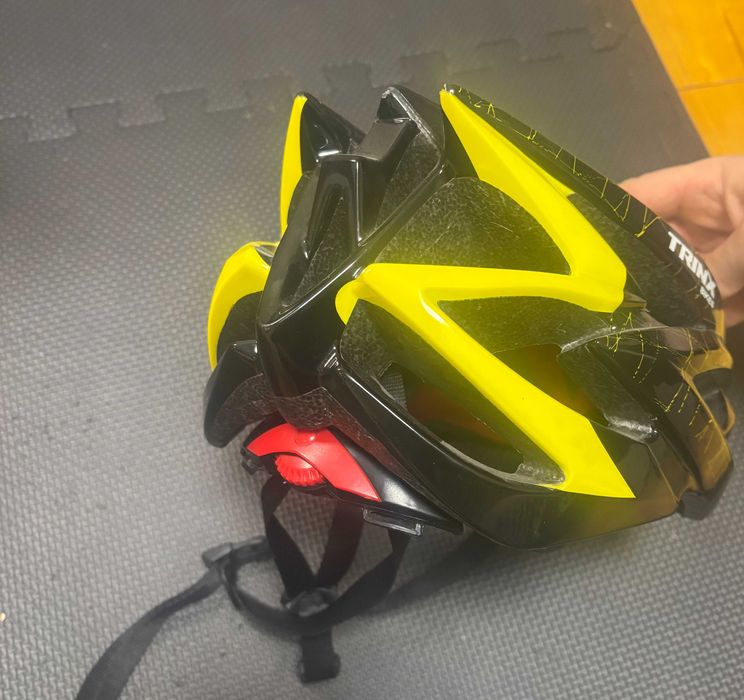 Велосипедний шолом TRINX TT07 L 58-61 см Black-Yellow