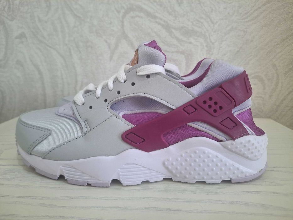 Кросівки Nike Huarache Run Older Нові 38р.