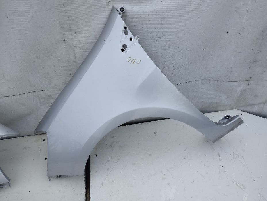 Renault Clio 3 błotnik przedni lewy, prawy orginał