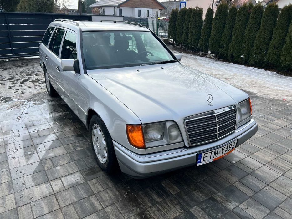 Mercedes-Benz W124 2.8 benzyna 193km