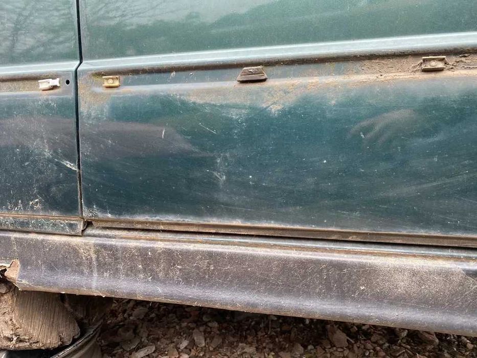 Права передня дверь бмв е34 до рест добрий стан