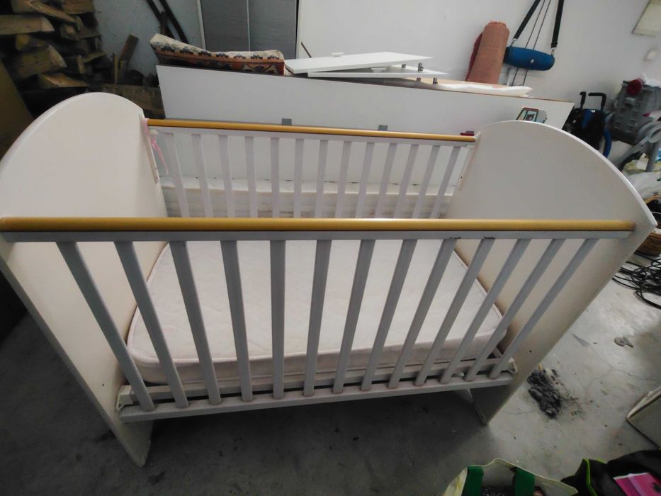 Vários artigos de bebé