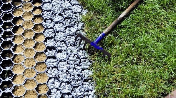 Eko-Kratka, kratka do utwardzania podłoża z tworzywa