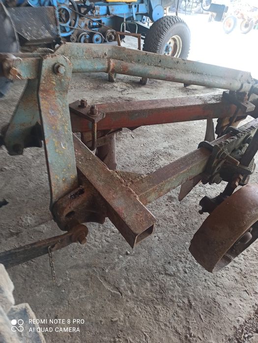 Продам плуг плн 3/35 бу.