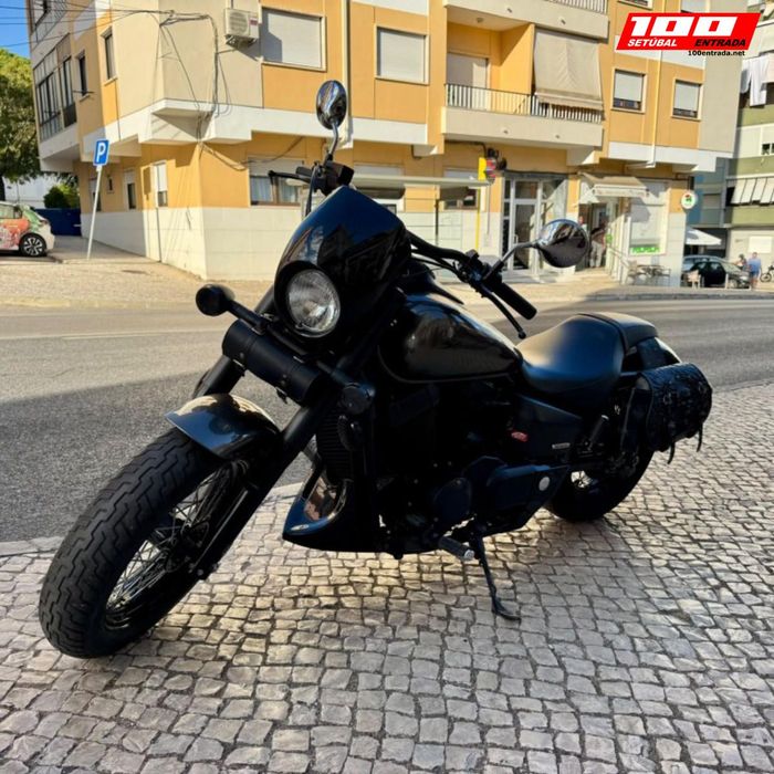 Honda Shadow  VT750