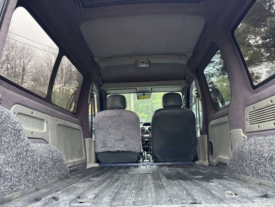 Renault Kangoo 2001 року